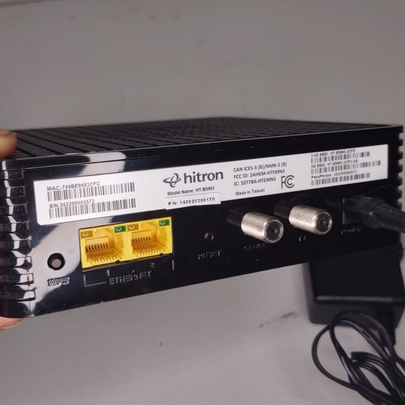 Hitron HT-EMN3 Network Extender 4x4 802.11ac MOCA/Ethernet Wireless Extender - Picture 3 of 6